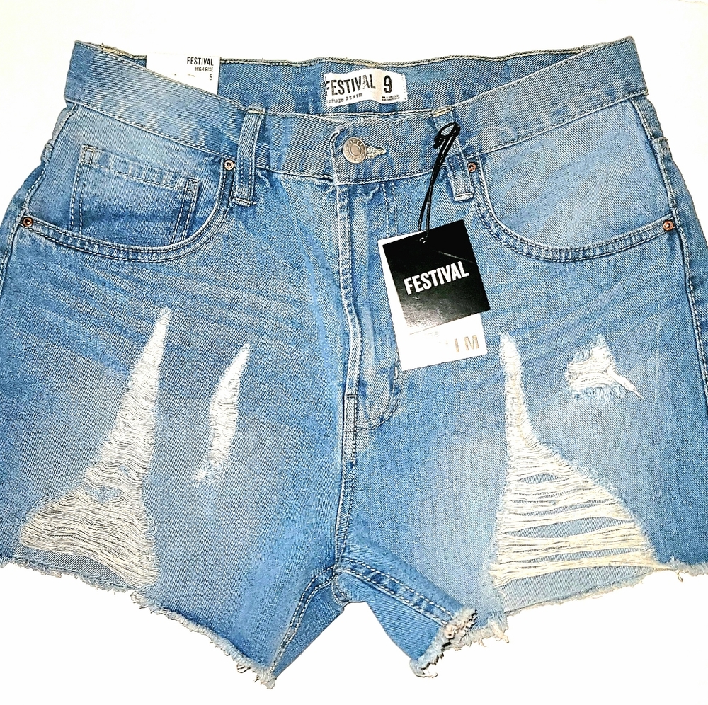Refuge Light Ripped Jean Shorts